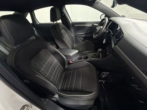 Used 2023 Volkswagen Jetta Sport image 25