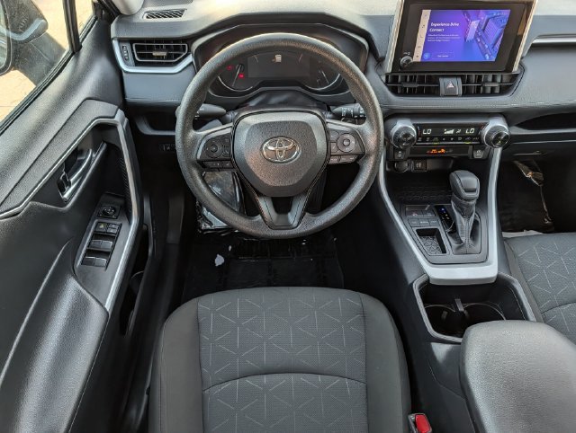 Used 2025 Toyota RAV4 XLE FWD image 11