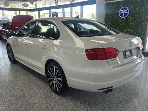 Used 2014 Volkswagen Jetta TDI Value Edition FWD image 3