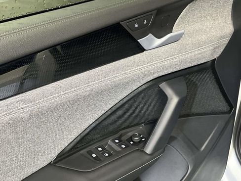 New 2026 Volkswagen Tiguan S FWD image 10