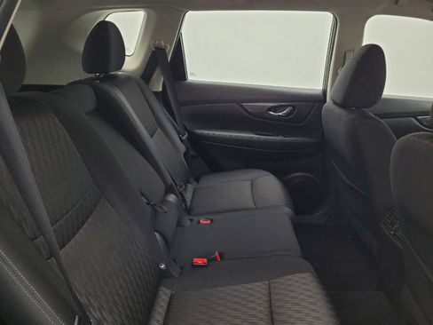 Used 2018 Nissan Rogue S AWD/4WD image 19