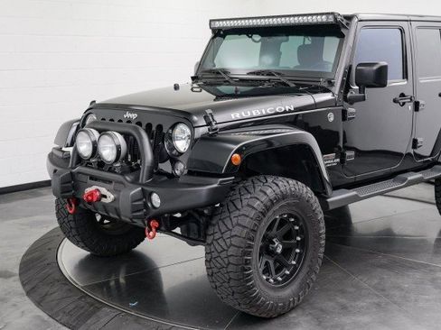 Used 2014 Jeep Wrangler Unlimited Rubicon w/ Connectivity Group image 9