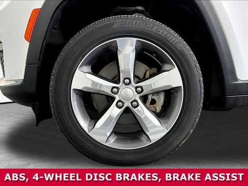 Used 2021 Jeep Grand Cherokee L Limited AWD/4WD image 32