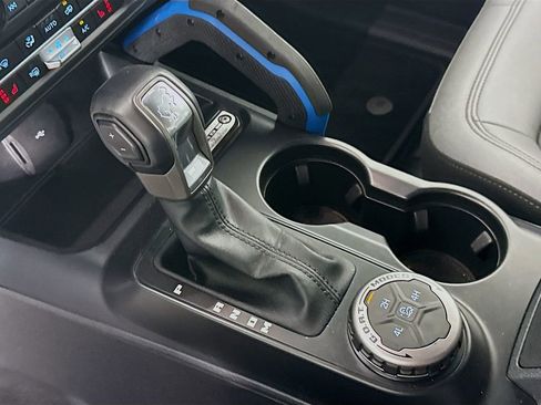 Used 2024 Ford Bronco Black Diamond AWD/4WD image 18