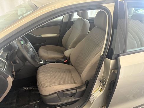 Used 2014 Volkswagen Jetta S FWD image 16