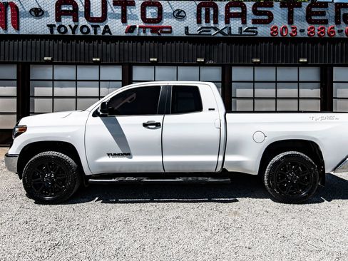 Used 2018 Toyota Tundra SR5 RWD image 6
