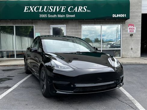 Used 2021 Tesla Model 3 Standard Range Plus RWD image 1