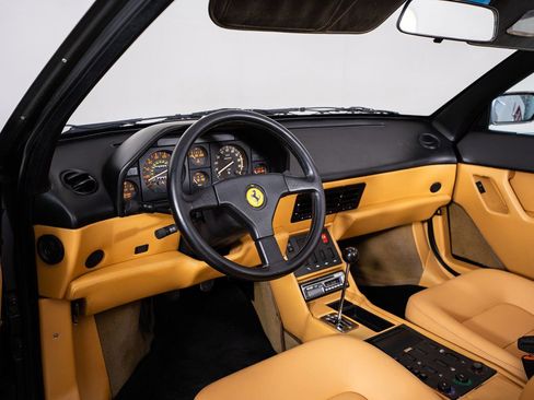 Used 1992 Ferrari Mondial T Cabriolet RWD image 13