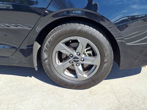 Used 2023 Kia K5 LXS image 26