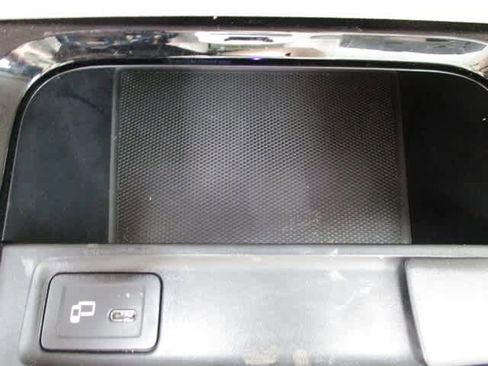 Used 2021 Mercedes-Benz GLA 250 4MATIC image 27