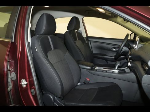 Used 2024 Nissan Sentra SV image 27