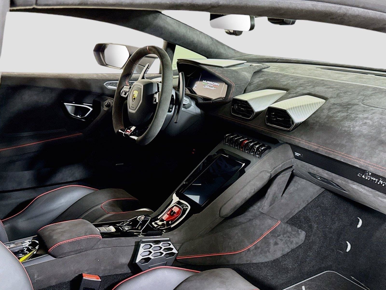 Used 2023 Lamborghini Huracan Sterrato AWD/4WD image 31