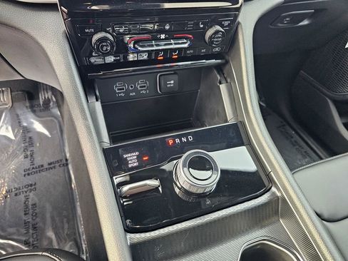 New 2025 Jeep Grand Cherokee L Limited w/ Black Appearance Package image 22