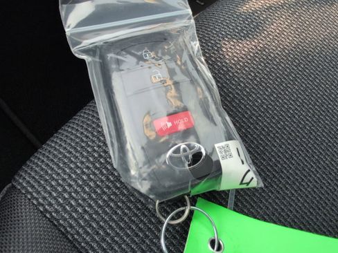 New 2026 Toyota Prius LE image 19