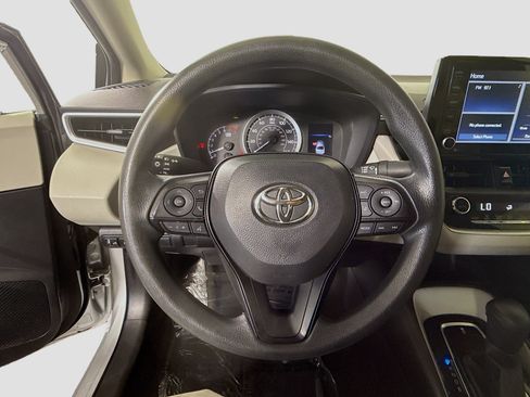 Used 2022 Toyota Corolla LE w/ LE Convenience Package FWD image 13