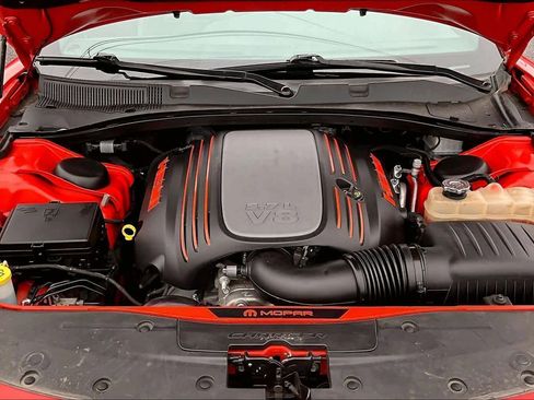 Used 2019 Dodge Charger R/T image 9