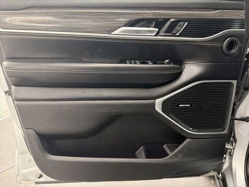 Used 2022 Jeep Wagoneer Series III image 25