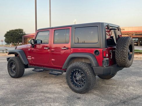 Used 2013 Jeep Wrangler Unlimited Sport AWD/4WD image 7