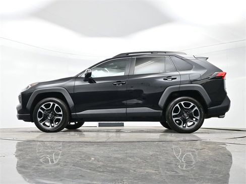 Used 2020 Toyota RAV4 Adventure image 30