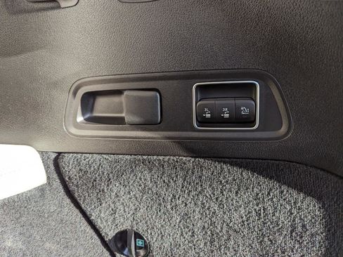 Used 2022 Mercedes-Benz GLS 450 4MATIC image 45