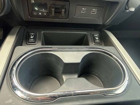 Certified 2024 Nissan Titan SV w/ SV Convenience Package AWD/4WD image 27