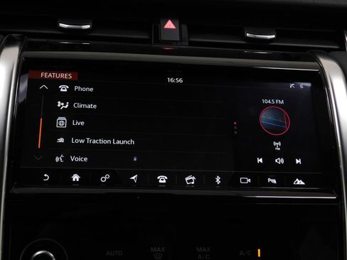 Used 2020 Land Rover Discovery Sport SE AWD/4WD image 52