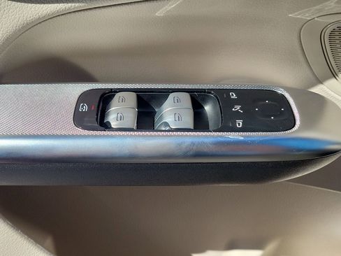 New 2026 Mercedes-Benz GLC 300 image 24