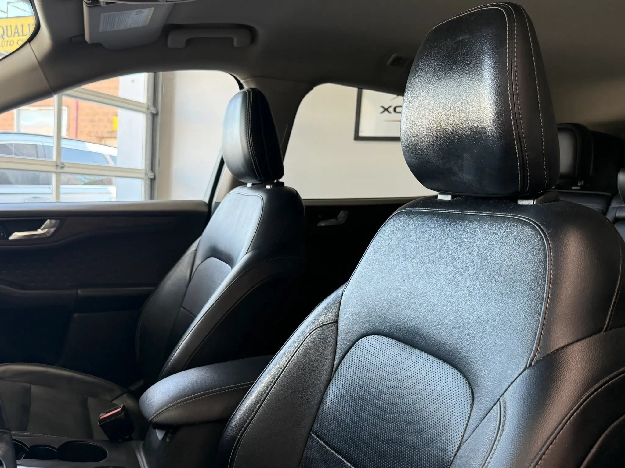 Used 2020 Ford Escape Titanium AWD/4WD image 10