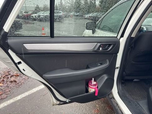 Used 2015 Subaru Outback 2.5i Premium image 11