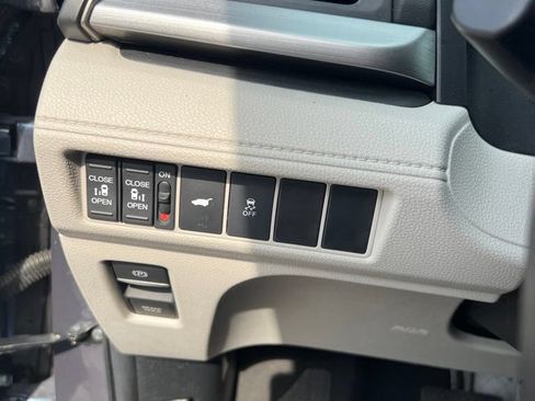 Used 2025 Honda Odyssey EX-L image 29