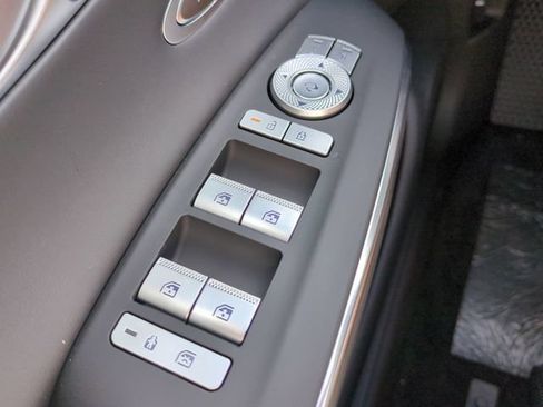 Certified 2026 Genesis GV70 2.5T Sport Prestige AWD/4WD image 23