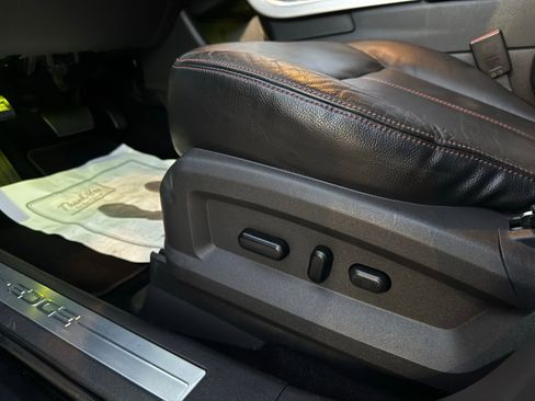 Used 2013 Ford Edge Limited image 32