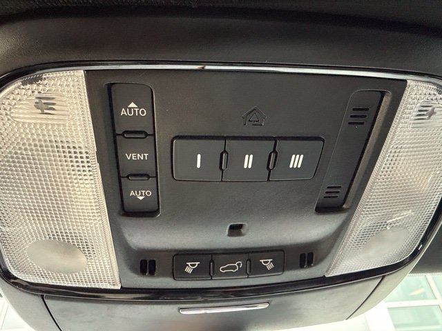 Used 2022 Dodge Durango R/T w/ Blacktop Package AWD/4WD image 14