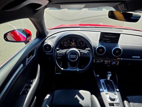 Used 2017 Audi A3 e-tron Premium Plus w/ Technology Package FWD image 12