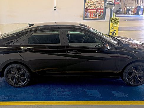 Used 2023 Hyundai Elantra SEL w/ Cargo Package FWD image 7