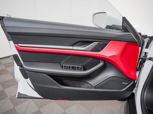 Certified 2025 Porsche Taycan RWD image 25