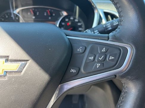 Used 2022 Chevrolet Equinox LT image 18