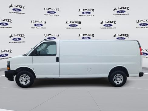 Used 2022 Chevrolet Express 2500 Extended w/ Driver Convenience Package image 2