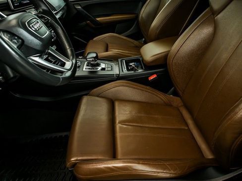 Used 2018 Audi Q5 Prestige w/ Prestige Package image 12