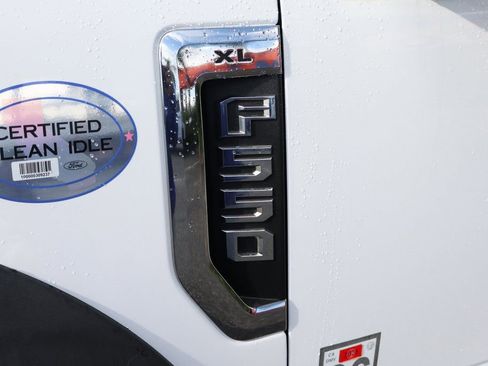 Used 2019 Ford F550 2WD Regular Cab Super Duty image 48