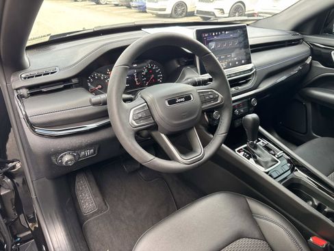 Used 2025 Jeep Compass Latitude w/ Altitude Special Edition AWD/4WD image 22