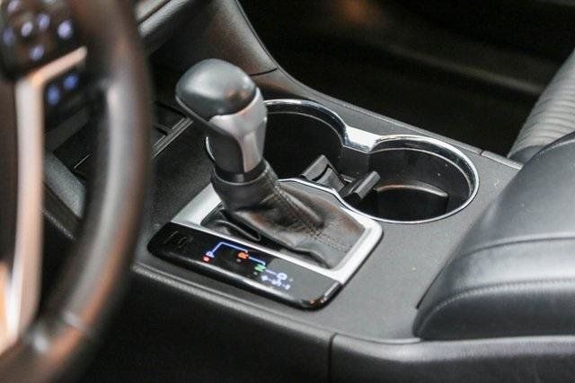 Certified 2019 Toyota Highlander Plus FWD image 18