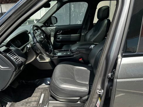 Used 2019 Land Rover Range Rover Supercharged AWD/4WD image 17