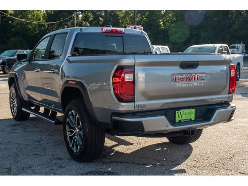 New 2026 GMC Canyon Denali w/ LPO, Black Badging Package AWD/4WD image 6