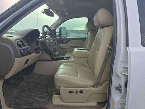 Used 2011 Chevrolet Silverado 3500 LTZ image 9