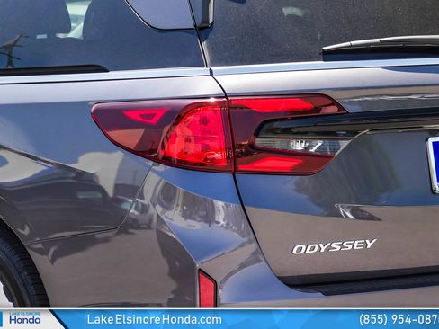 New 2026 Honda Odyssey EX-L image 11