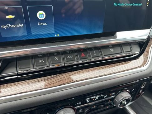 New 2026 Chevrolet Silverado 1500 RST w/ LPO, Dark Essentials Package image 23