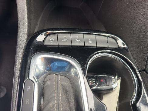 Used 2024 Buick Encore GX Sport Touring image 16