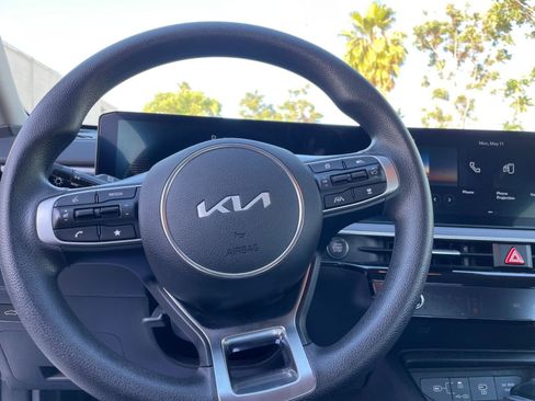 Used 2025 Kia K5 LXS FWD image 28