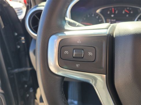 Used 2020 Chevrolet Blazer LT image 30